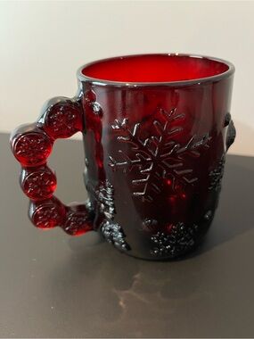 Vintage 1950s Arcoroc France Ruby Red Snowman/ Snowflake Mug. Made in France.